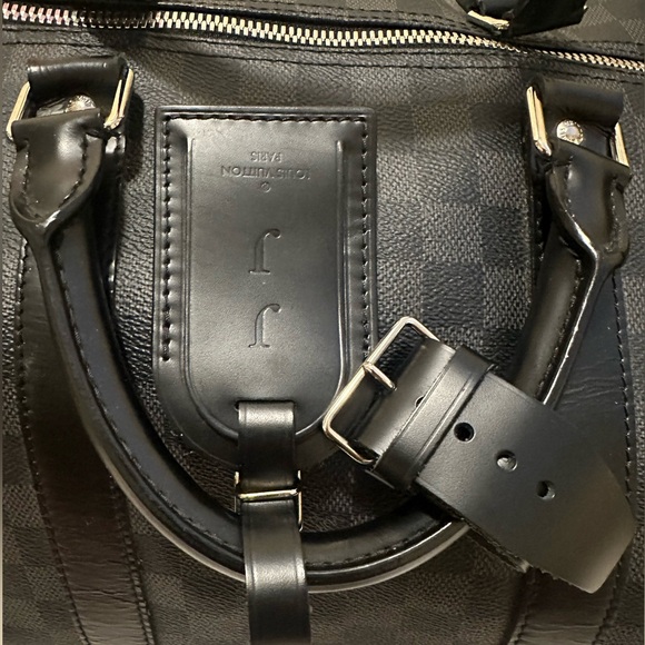 The famous Louis Vuitton Keepall Bandoulière 55 in Damier Graphite coated canvas - Picture 2 of 7